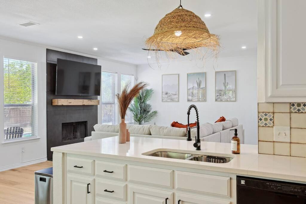 Wellness Oasis 5Br W Pool + Huge Yard + Fire Pit Vila Sachse Exterior foto