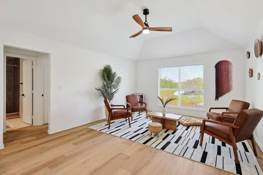 Wellness Oasis 5Br W Pool + Huge Yard + Fire Pit Vila Sachse Exterior foto